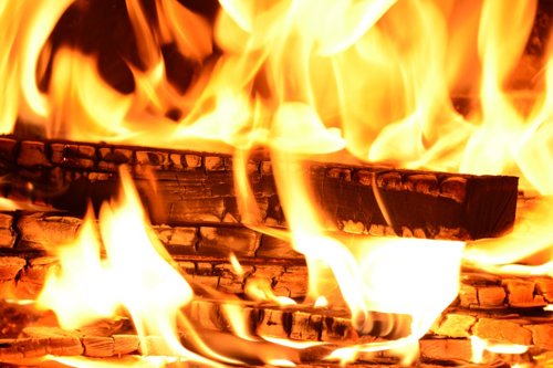 Apparecchi a Combustibile Solido