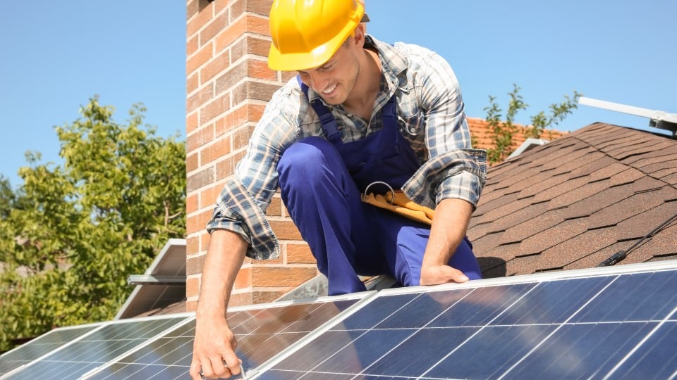 Installatie zonnepanelen