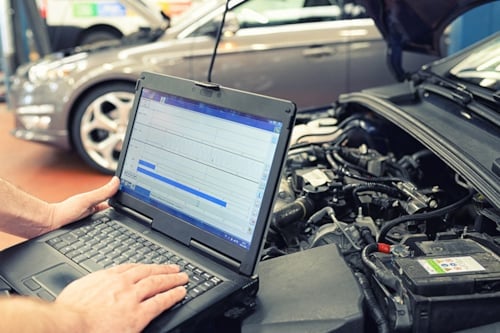 Bilreperation, service med inkopplad dator,  informationssäkerhet på bilverkstad.
